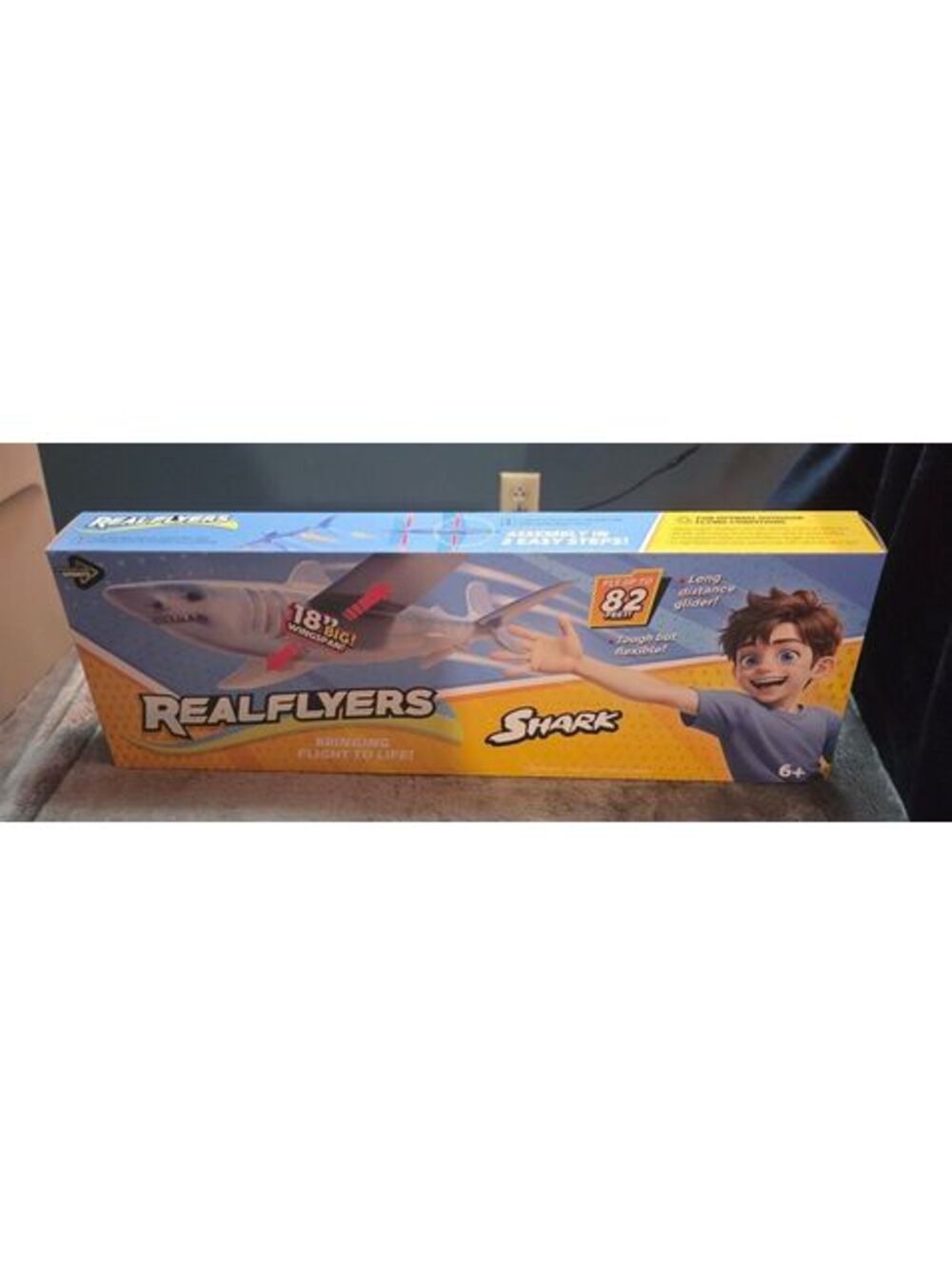 RealFlyers Shark Long Distance Glider Flying Toy with 18-Inch Wingspan New